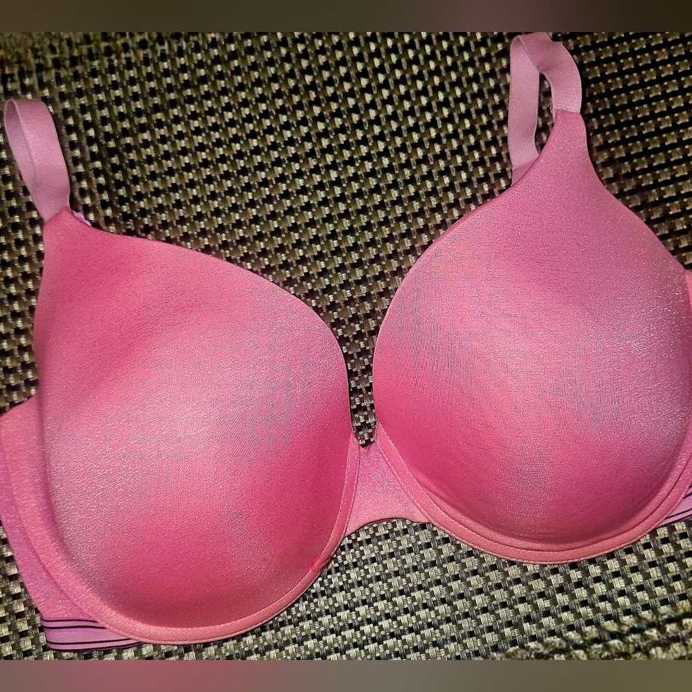 VICTORIA'S SECRET UPLIFT SEMI DEMI BRA SIZE 36DD